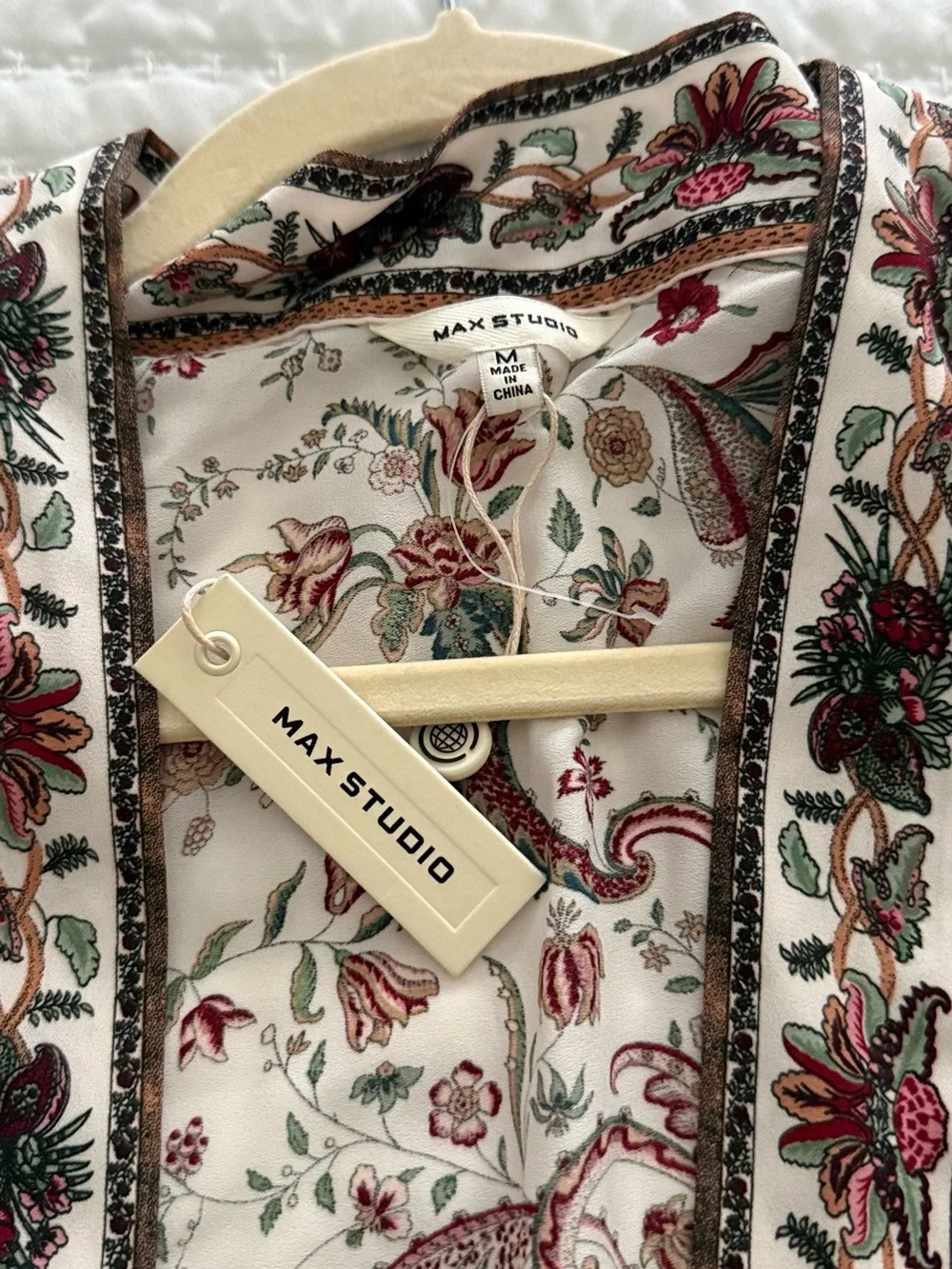 Max Studio elegant cream